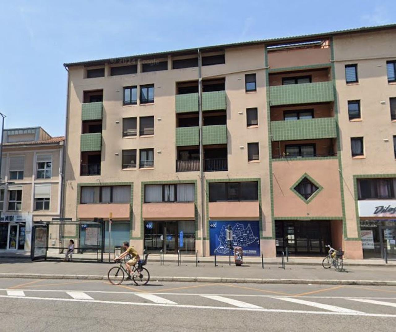 Commerce Toulouse 193m² Location commerce Toulouse Haute-Garonne OLCOM2313256 1